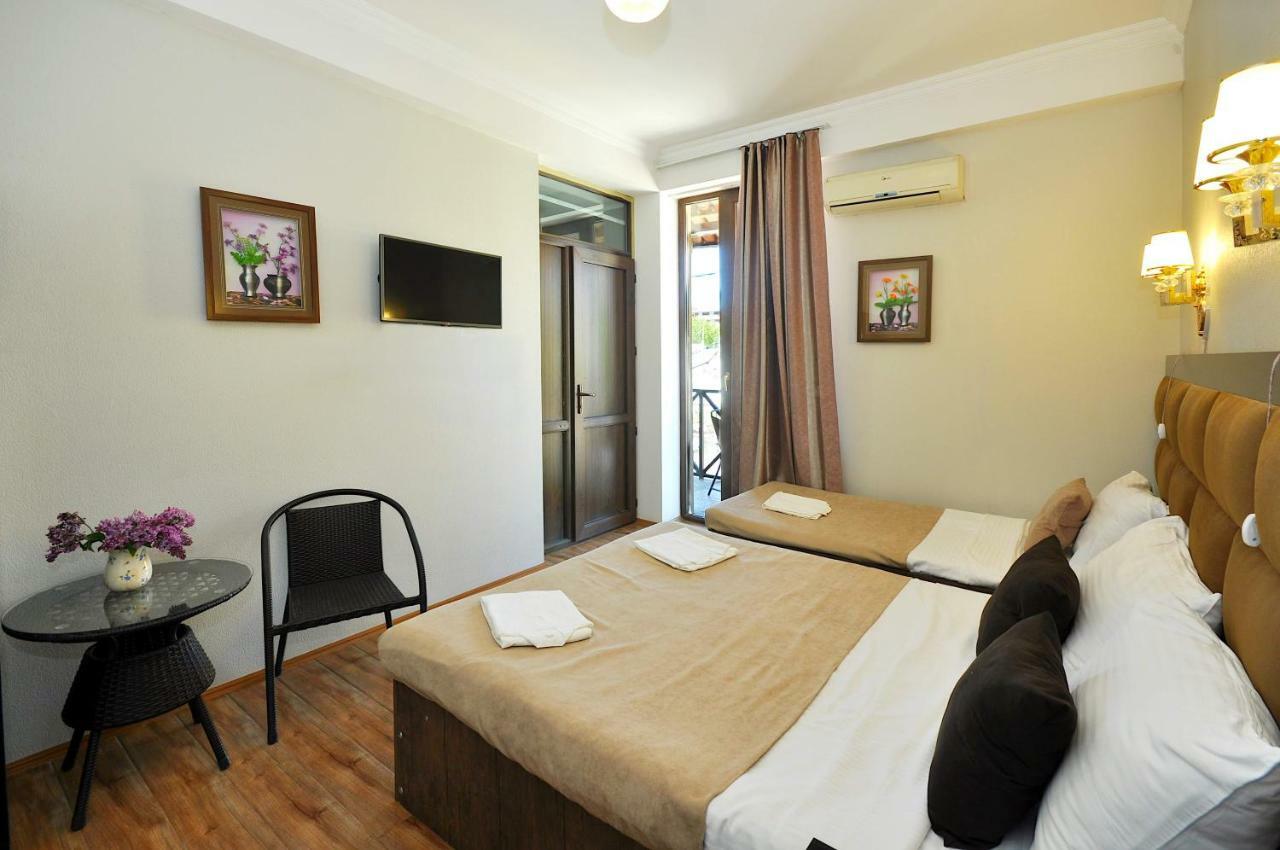 Hotel Marsel Tbilisi Bagian luar foto