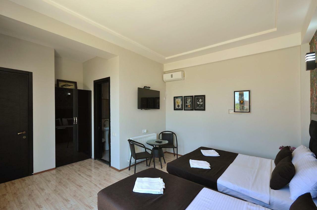 Hotel Marsel Tbilisi Bagian luar foto
